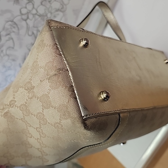 Gucci Abbey Tote Bag Tan & Gold Top Handle UPDATED β¨οΈ π - Picture 8 of 17
